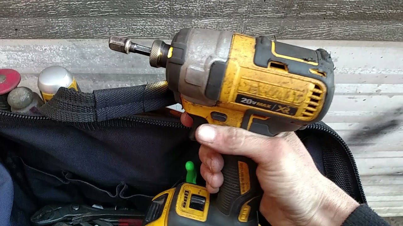 Carhartt tool bag tour. junkyard tools