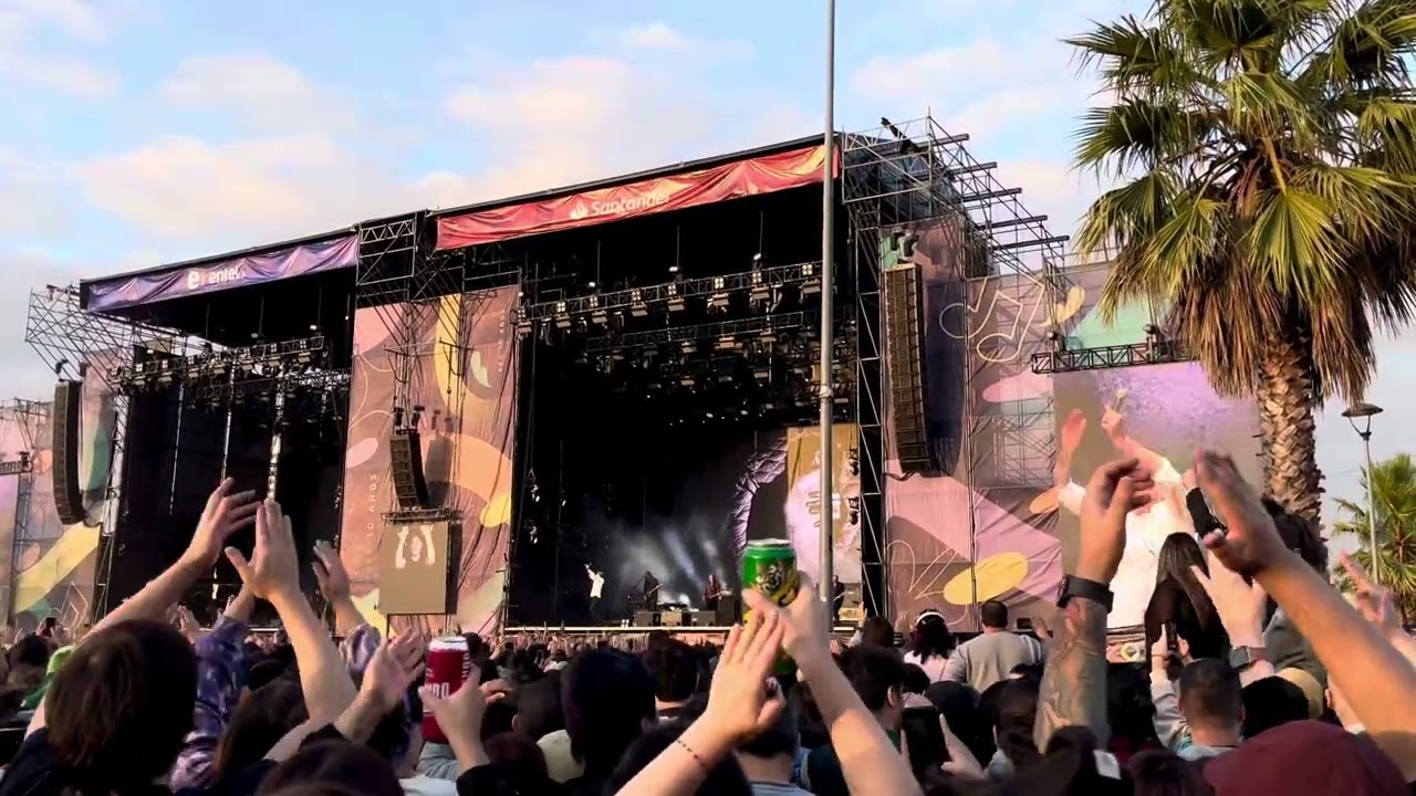 Suede - Turn Off Your Brain and Yell - Festival REC, Concepción 2025