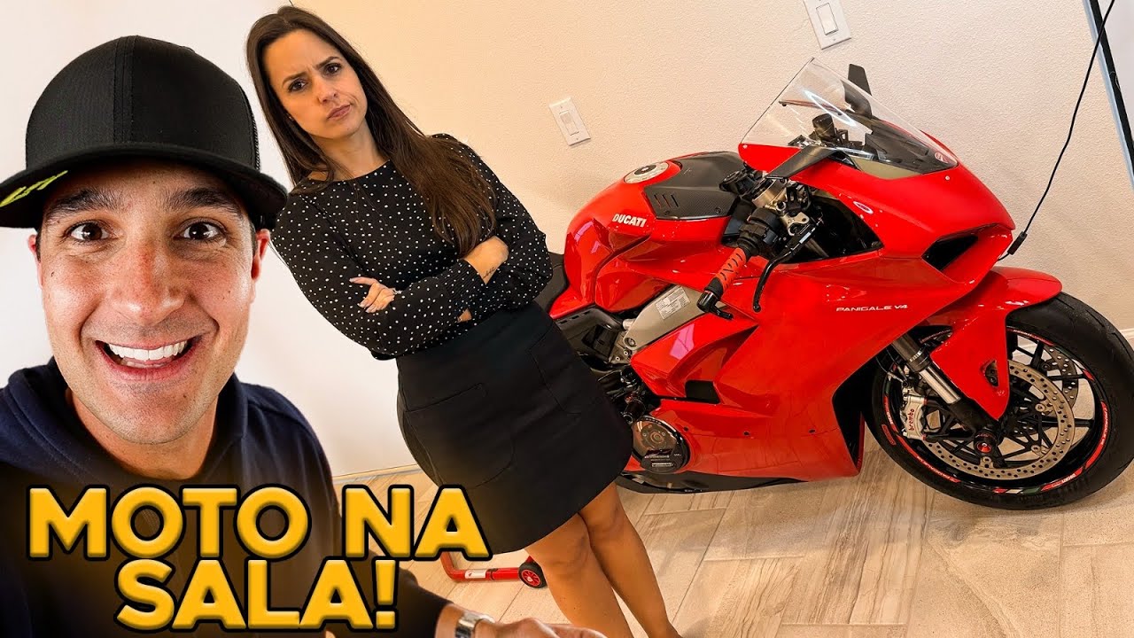 REAÇÃO DA ESPOSA AO VER A MOTO NA SALA DE CASA