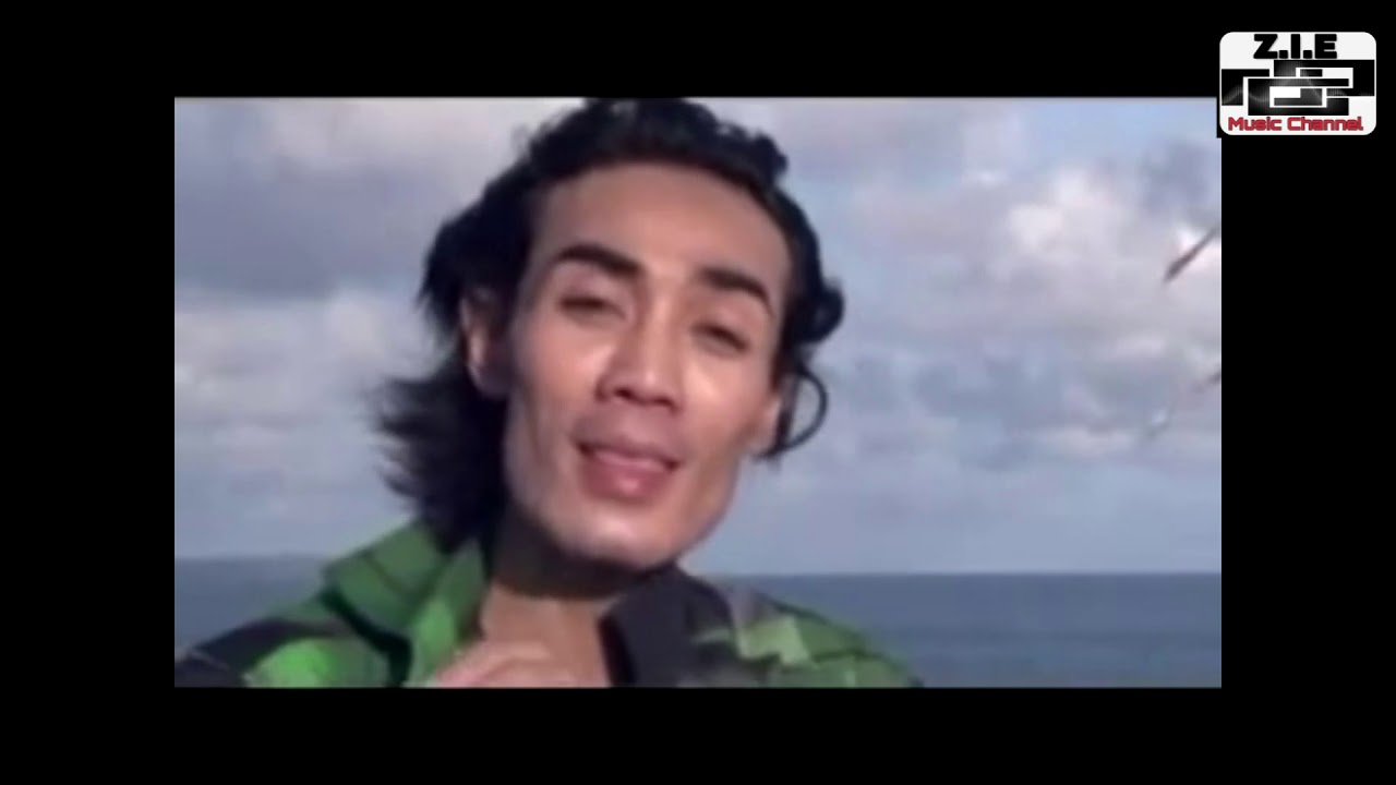 Ari Batara - Dua lalaki
