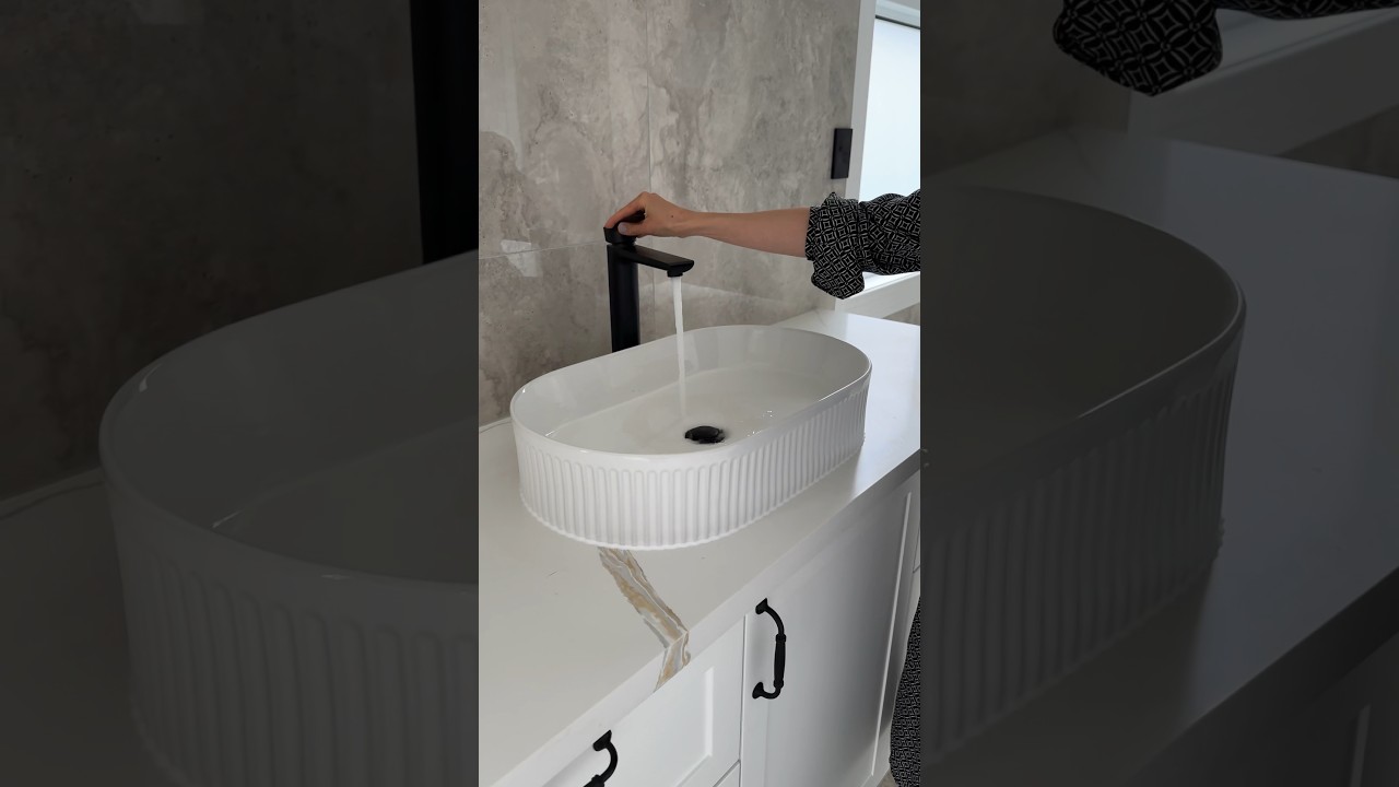 LUXURIOUS FRENCH PROVINCIAL BATHROOM DESIGN IN MELBOURNE #bathroomstyle