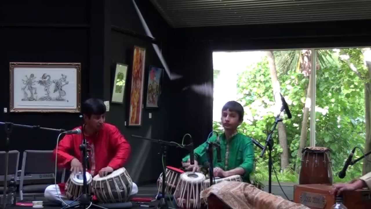 Basant Madhur and Master AD Solo clip Hamilton Gardens  Tabla Solo