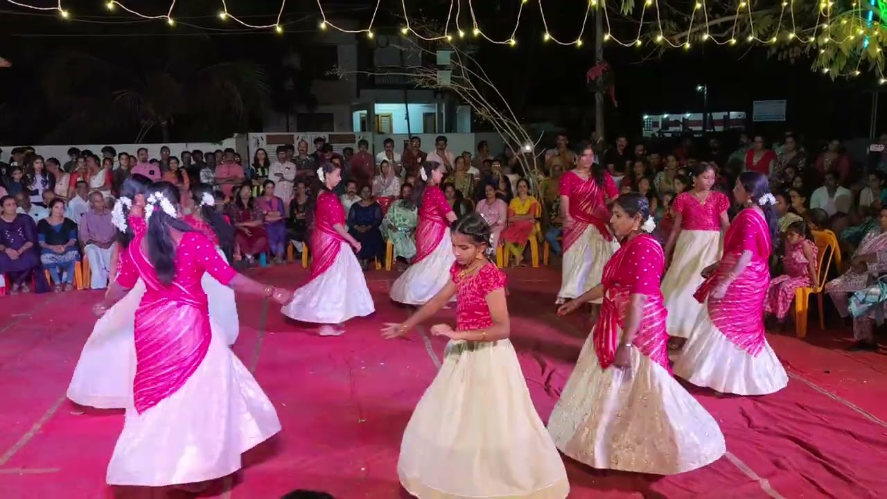 കുണ്ടയംകൊവ്വൽ വായനശാലയുടെ വാർഷിക പരിപാടിയിൽ യങ് മെൻസ് ടീം... 💃🏻