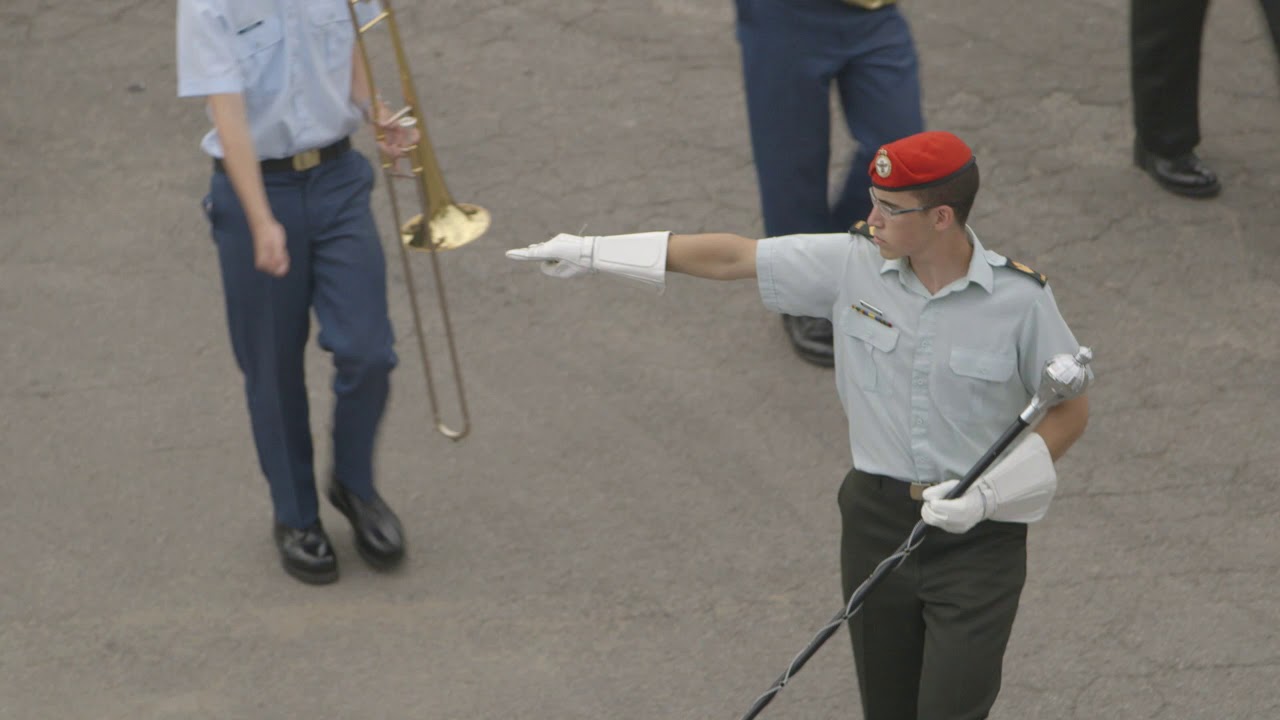 41. Drum Major Visual Commands – Right and Left Wheels