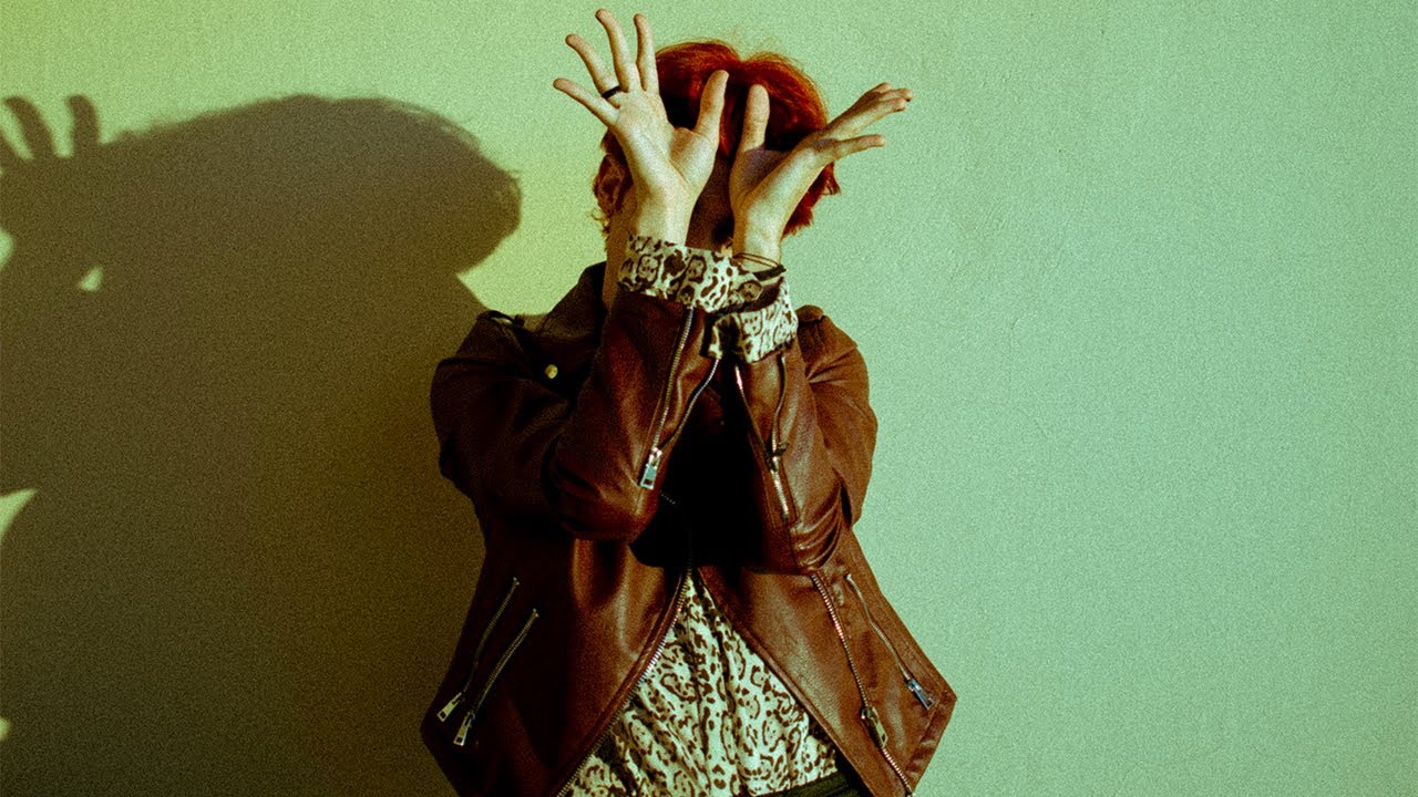 coersch part. PACH - rua aberta (Lyric Video)