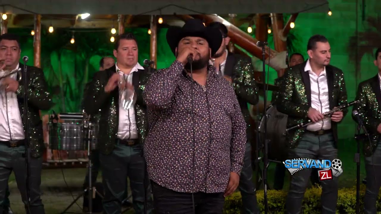 Erik Cuen Ft. Banda Los Populares Del Llano - Del Rancho a La Ciudad (En Vivo 2023)