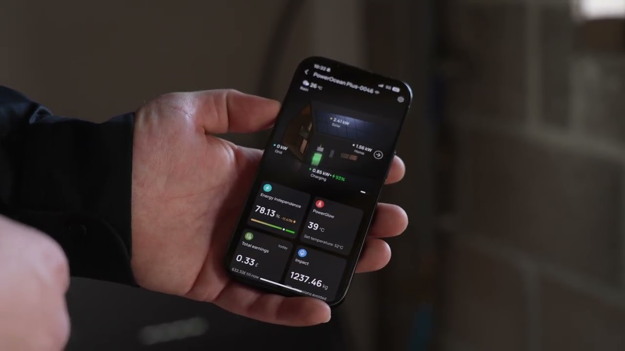 How Solar Monitoring Apps Actually Work (Real-Time Solar + Battery Tracking)