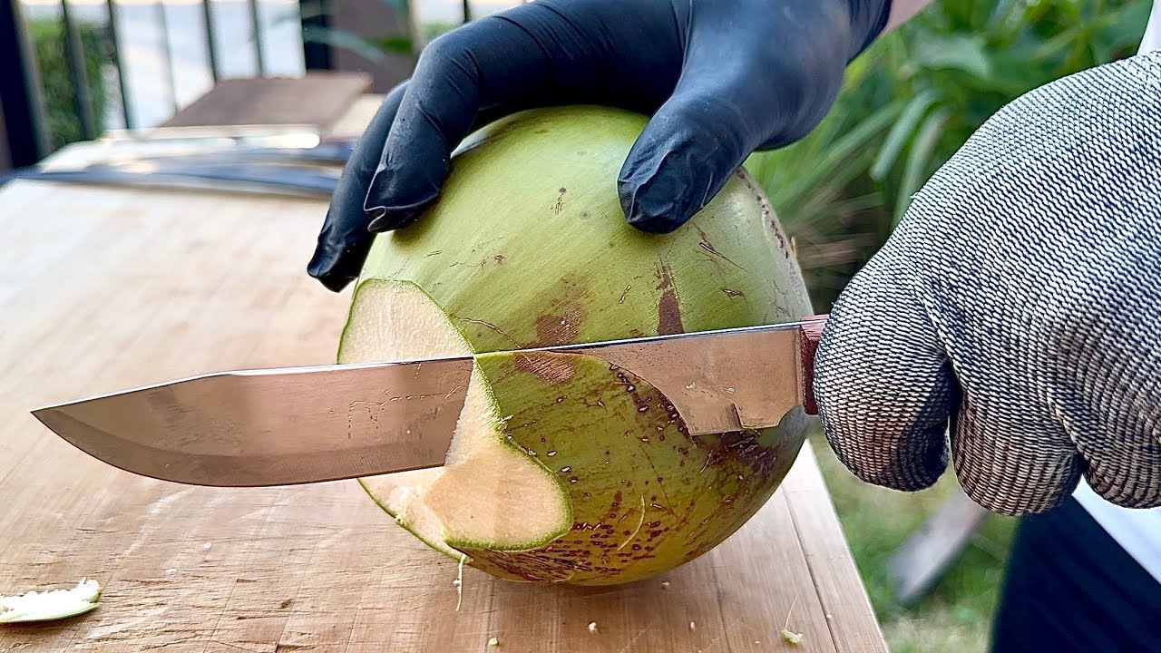 Coconut Cutting Satisfying ASMR no.71 (4K)(HDR)(60FPS)
