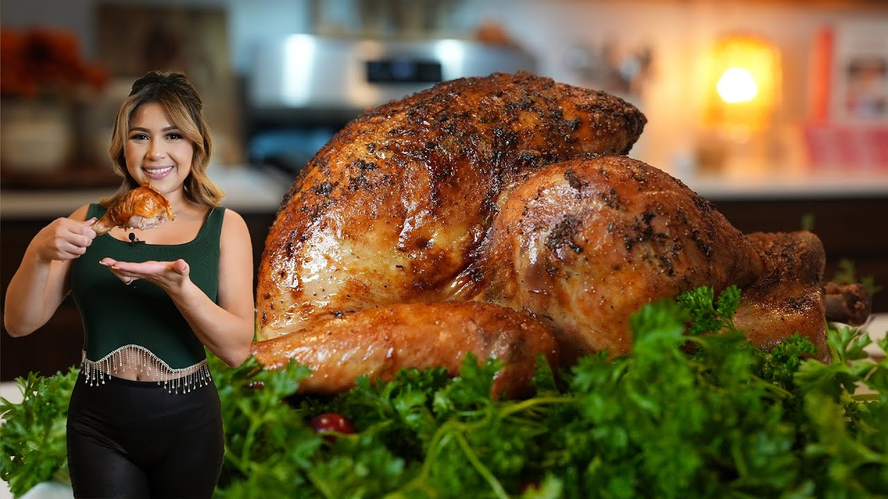 How to PERFECTLY Roast a Classic GARLIC and HERB TURKEY : so flavorful, juicy and crispy skin!