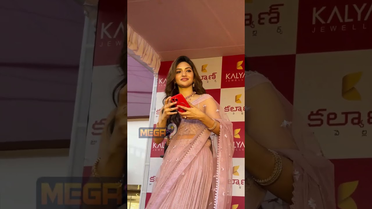 Sree Leela Taking Selfies 🤳 with Fans | #shorts #mega9tv