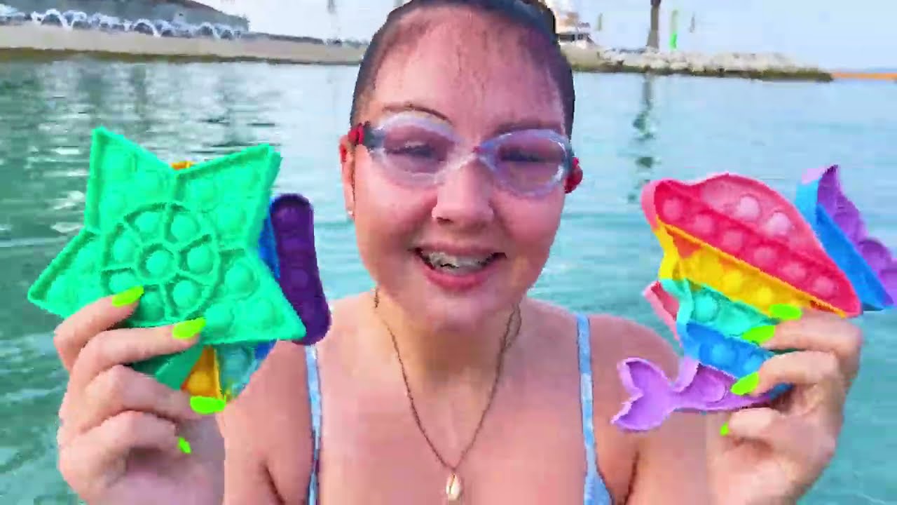 Ruby and Bonnie Pop It In The Sea Story