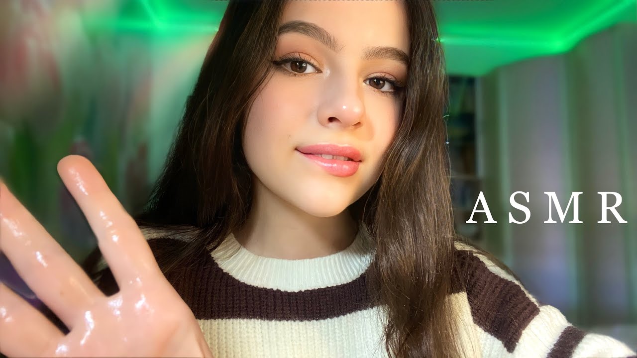 ASMR FACE MASSAGE 👼🏻 *mouth sounds* 🤤