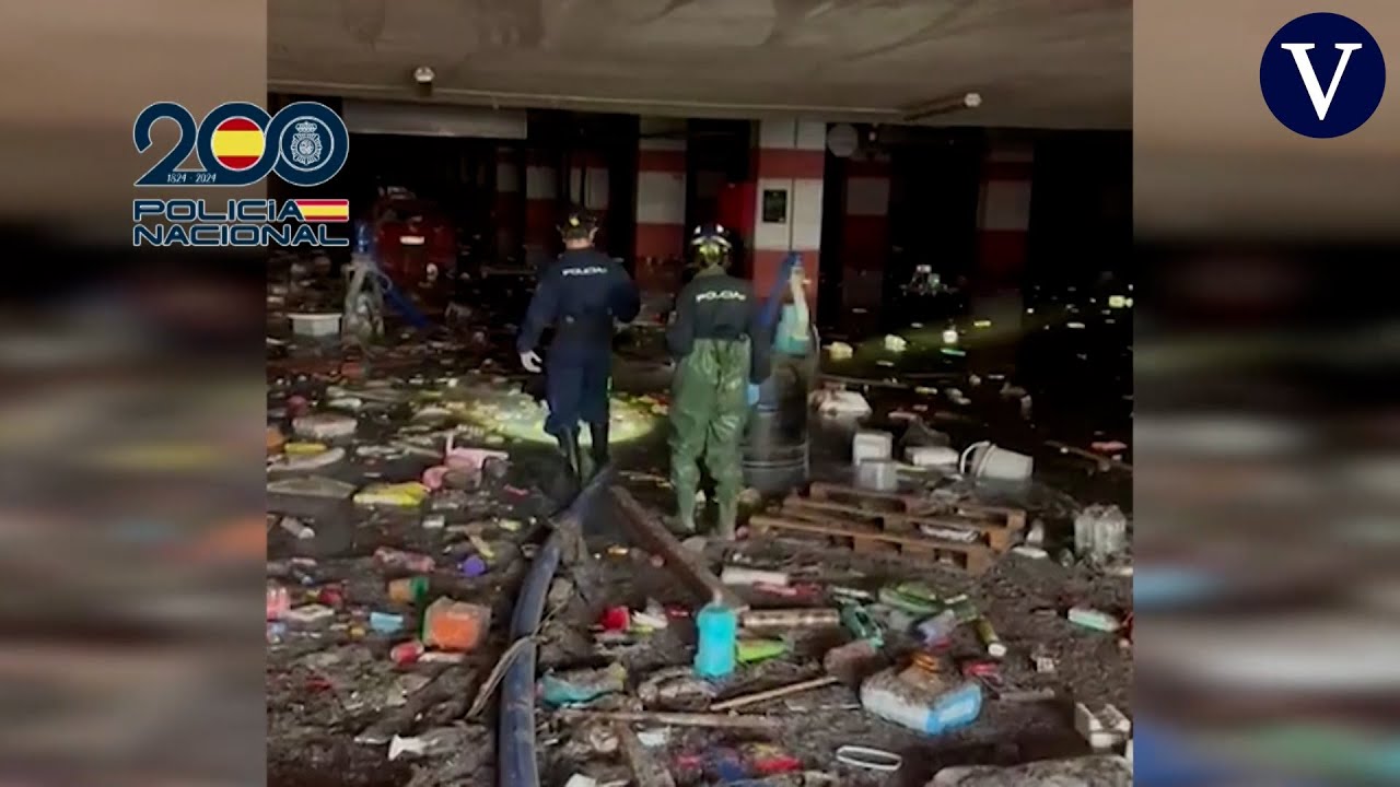 Nuevas imágenes de la inspección en el interior del aparcamiento del centro comercial Bonaire