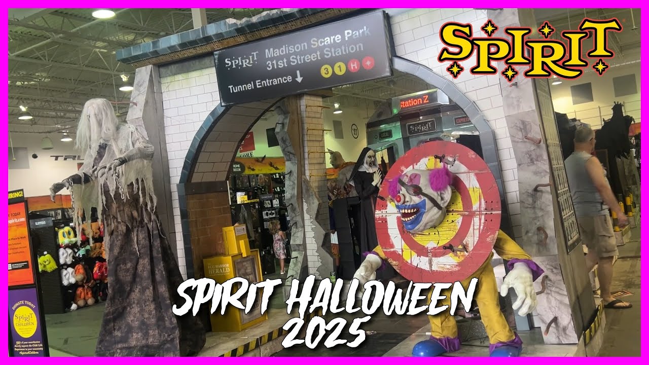 Spirit Halloween 2025 TOUR | Animatronics/Props/Decorations