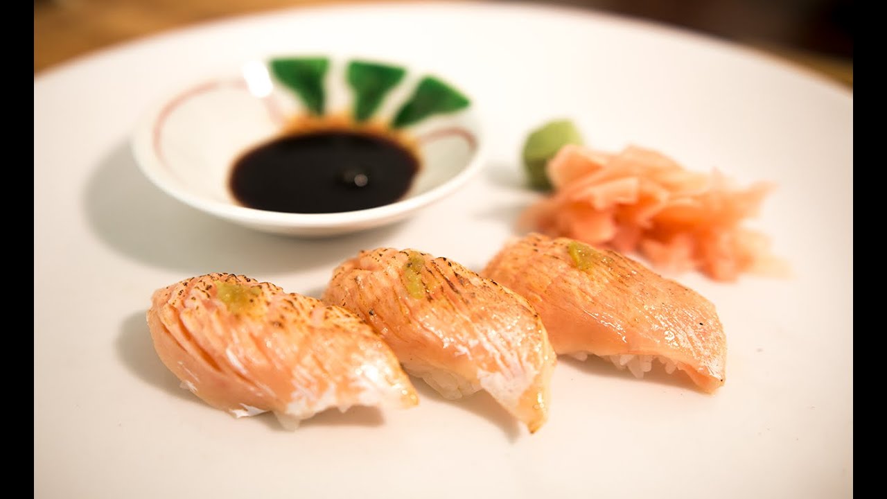 How to make Aburi Sushi with Yuzu Pepper 炙りサーモン鮨-柚子胡椒乗せ-