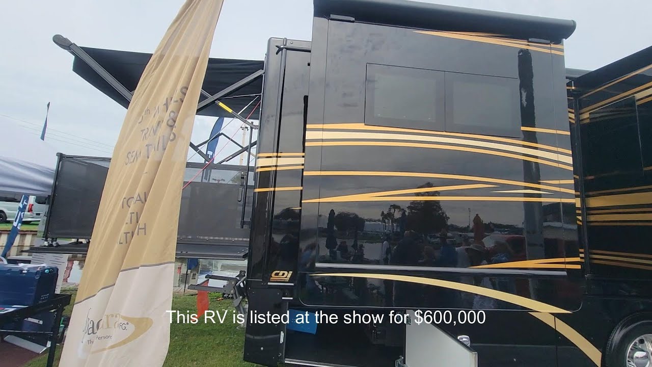 LUXURY 5TH WHEEL!
