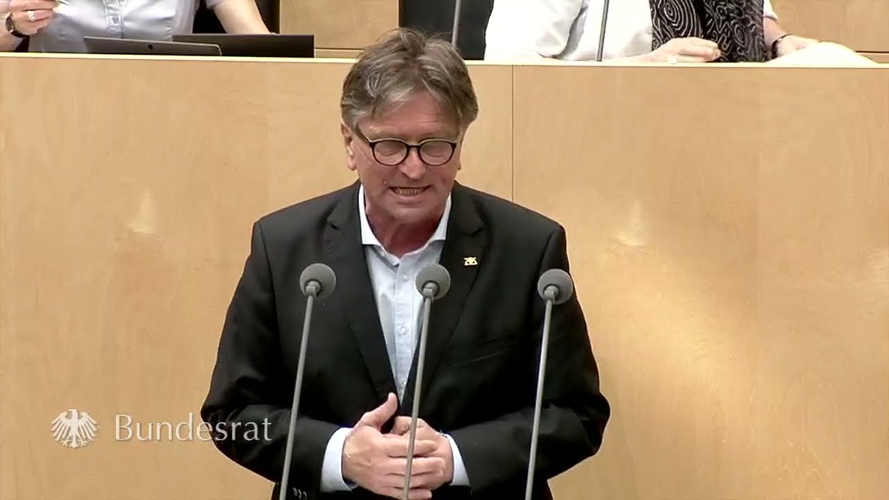 Bundesrat: Minister Lucha kritisiert Pflegereform
