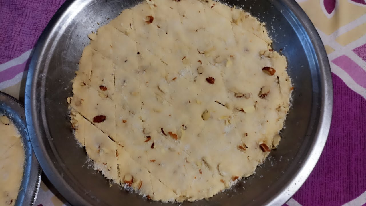 Halwa Ko Banaye Katli Style Me | Easy & TastySuji Halwa Ki Perfect Katli | Soft & Delicious