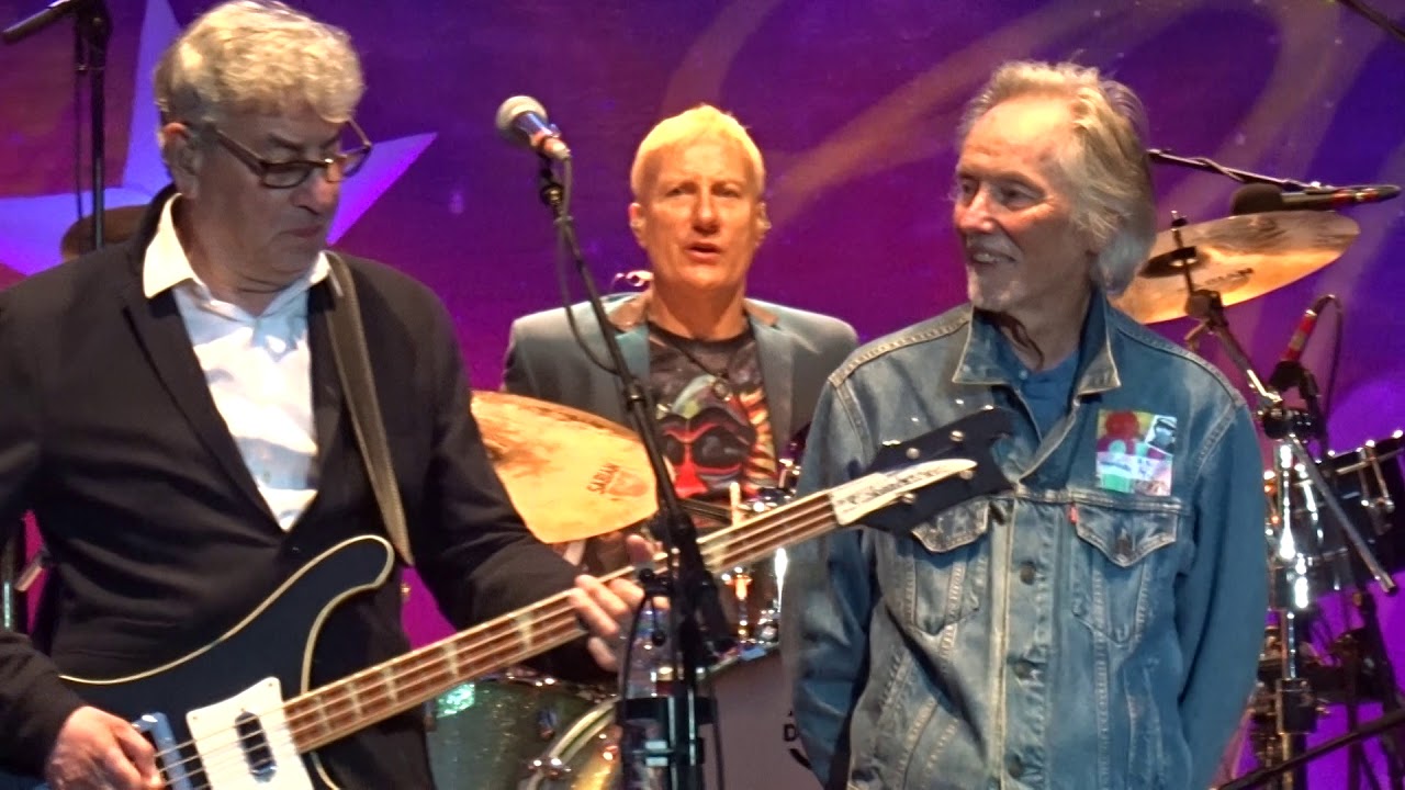 Ringo Starr feat. Klaus Voormann - With A Little Help From My Friends (Hamburg, 11.06.2018)