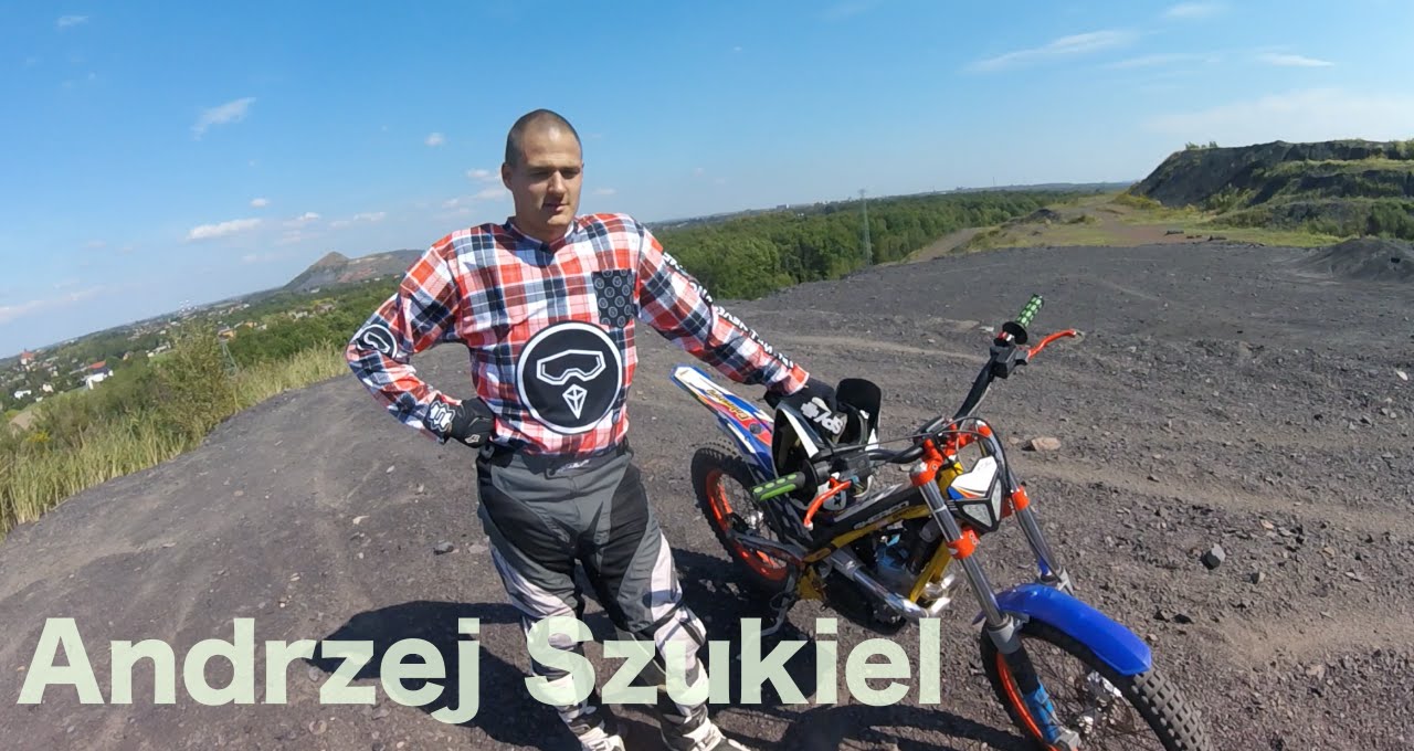 Wjazd na GARAŻ # Andrzej Szukiel / Entry to the GARAGE