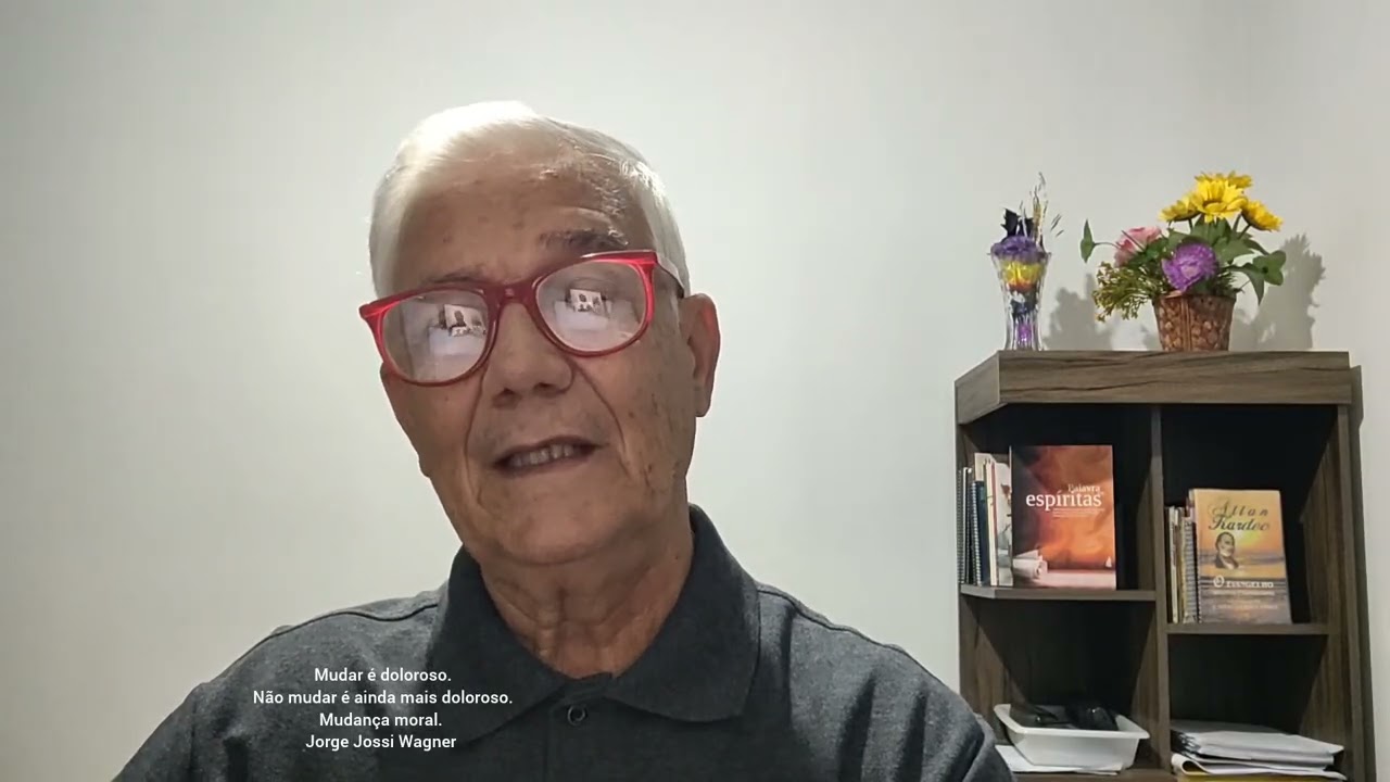 Mudar a vida é doloroso.  Não mudar quando precisa é ainda mais doloroso.  