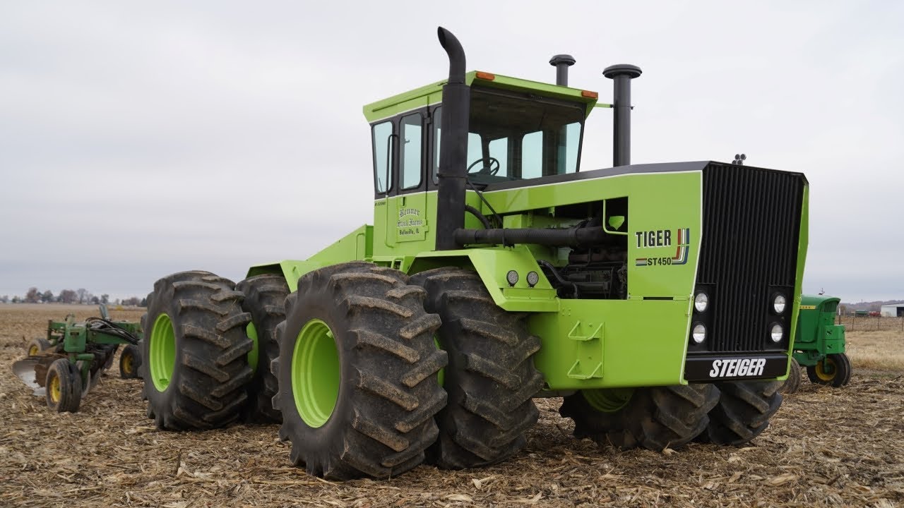 Steiger Tiger III ST450 Тяговый плуг с 14 корпусами