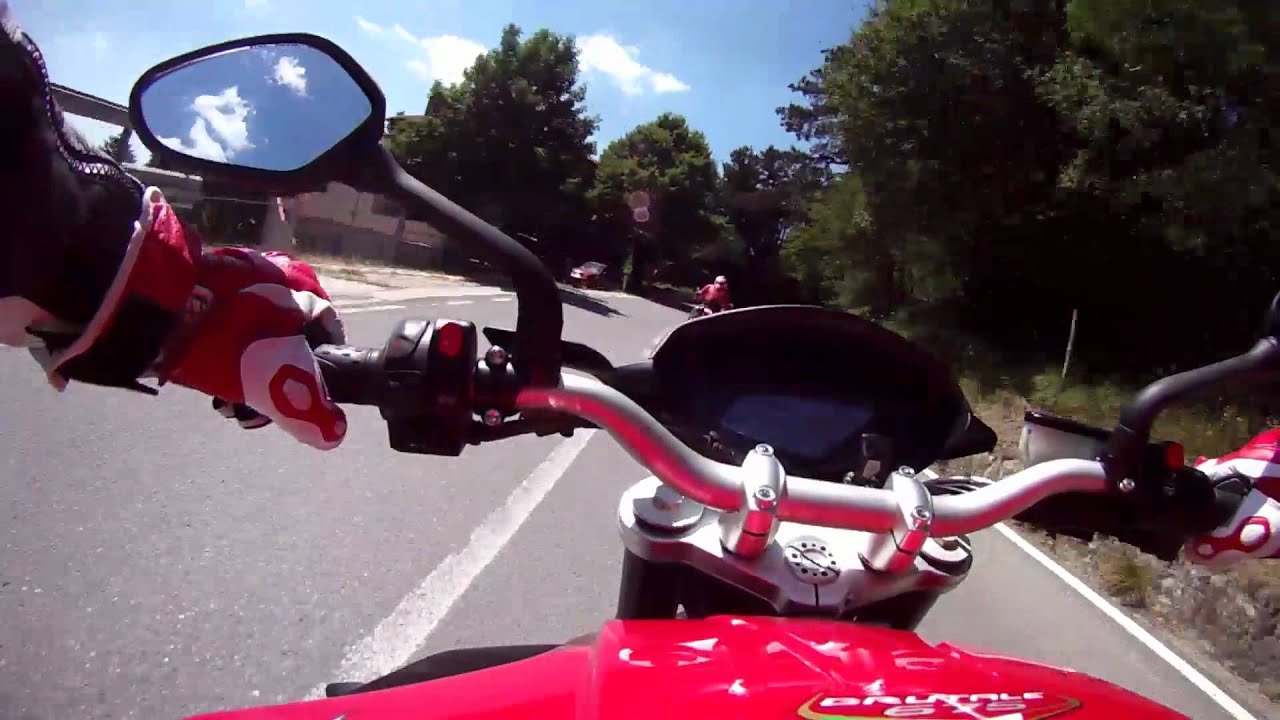 MV Agusta Brutale 675 onboard
