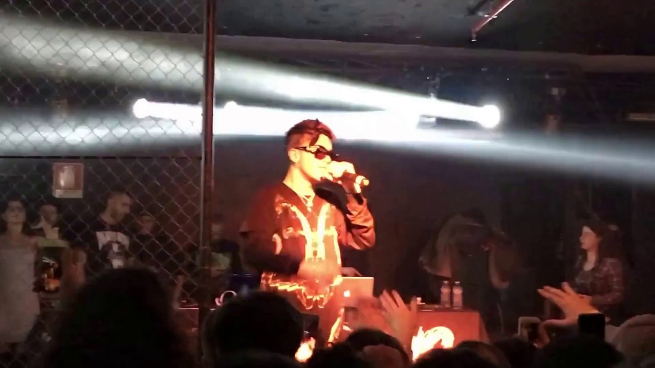 SFERA EBBASTA - OGNT [Live @Kindergarten Bologna 2017]