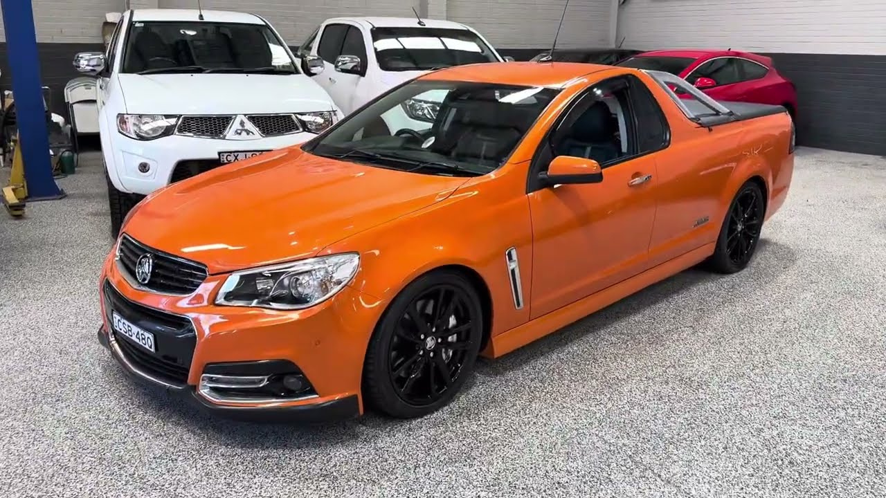 Holden SSV Redline Ute 2013 года выпуска - комплектация Walkinshaw 457 Supercharged и механическа...
