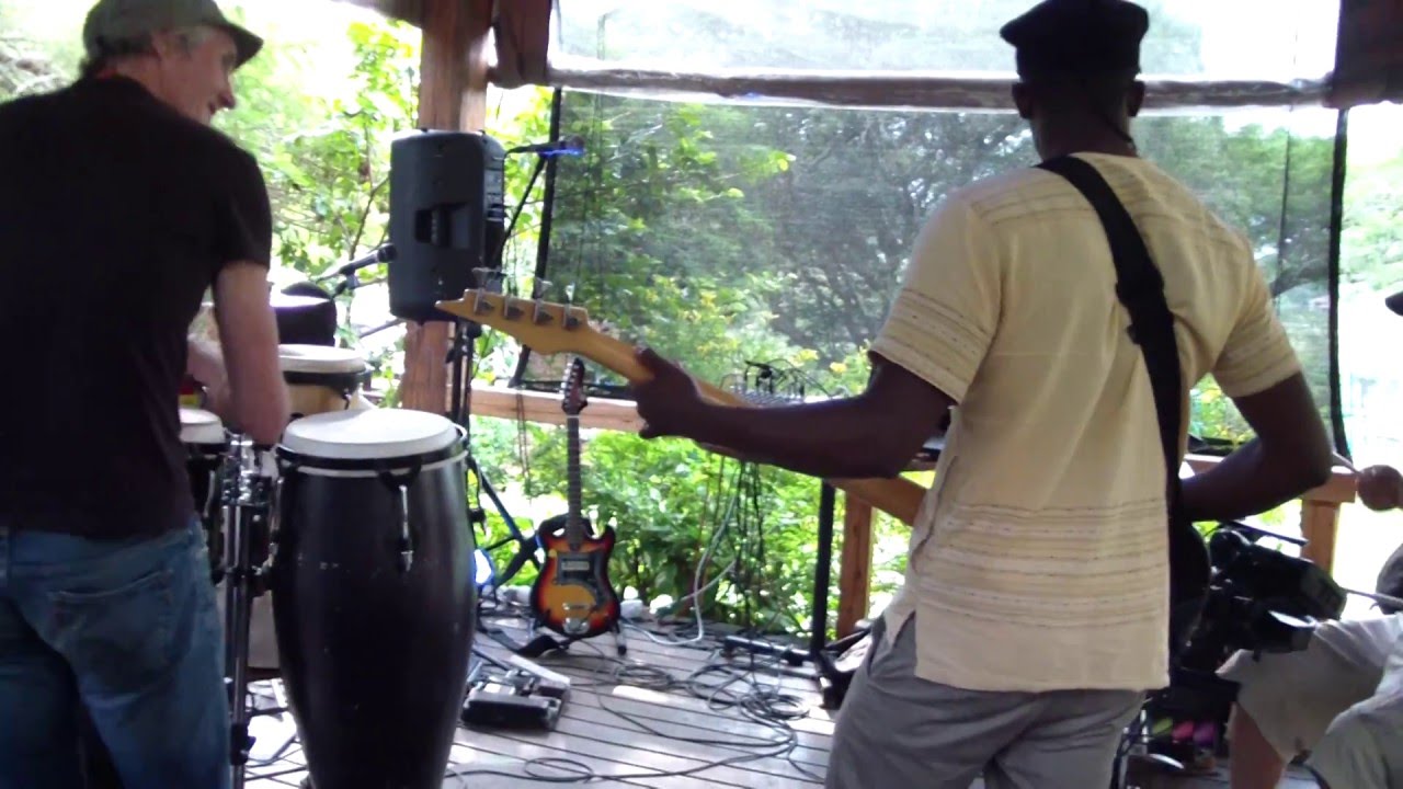 Minanzi Mbira Band @ Da Loose Mongoose