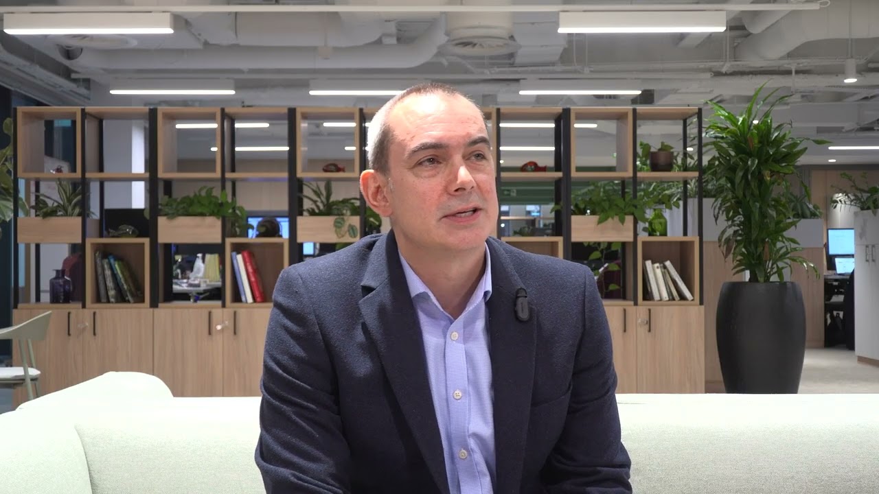 In-house legal market update: financial and professional services sectors with Richard Hanks