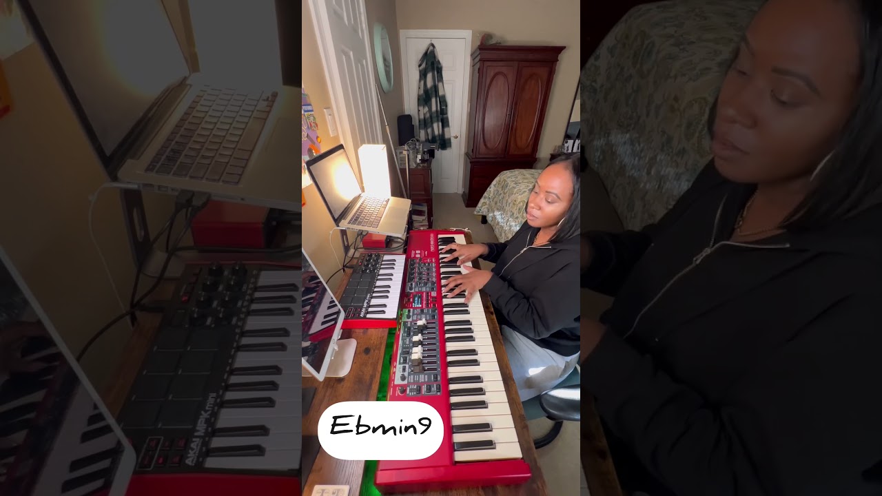 CHORDS FOR YOUR SOUL &bull; Part 1 &bull; #desaraedeemusic #neosoul #chordstutorial #pianista