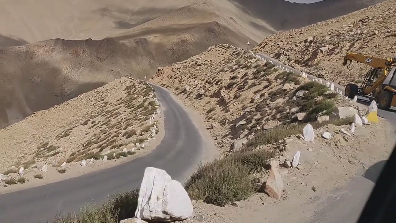Leh-Khardungla road journey #ladakh #khardungla #roadtrip #mountains