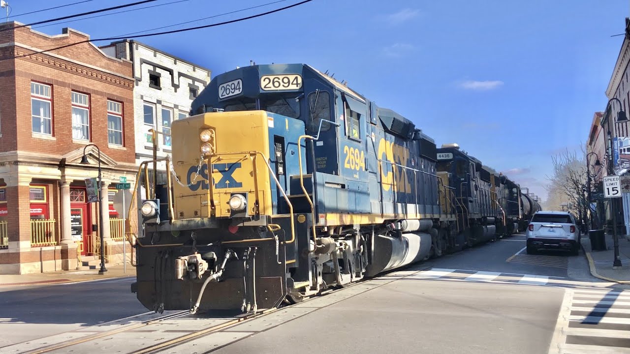 Street Running & Railroad Switching, Run Around Sue Local Freight Coming & Going, La Grange Kentucky