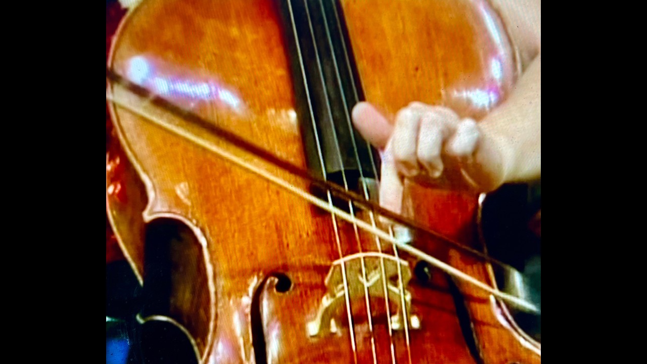 3/5 Maria Kliegel - Popper: Hungarian Rhapsody / Bach: Concerto for 2 Vlns Gwen & Alexandra Preucil
