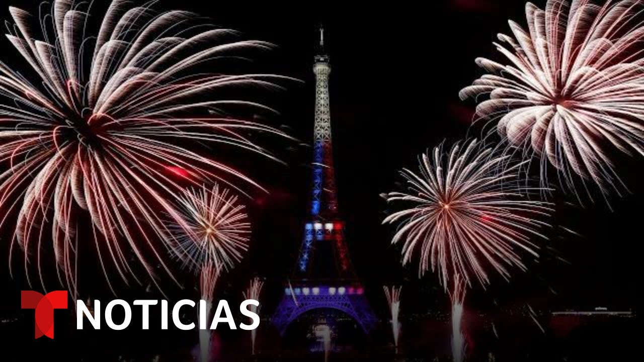 Francia conmemora el Día de la Bastilla con fuegos artificiales cerca de la Torre Eiffel
