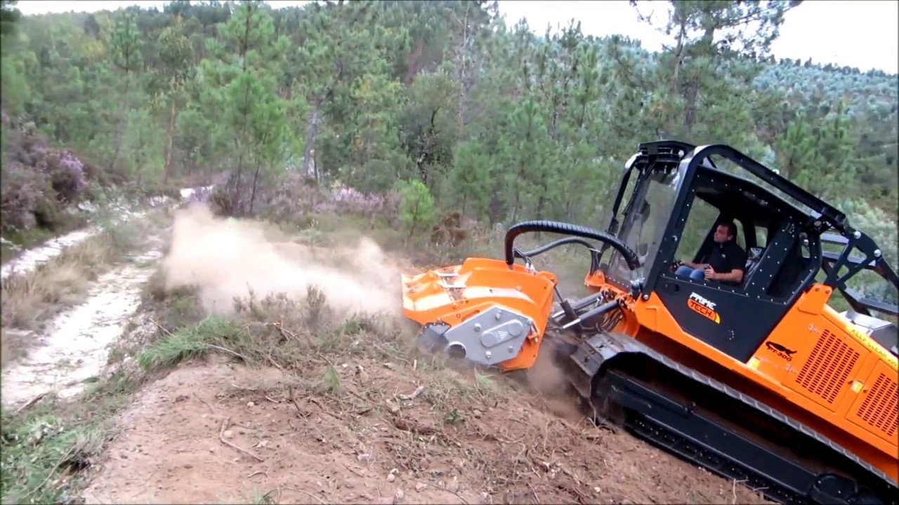 samobieżny mulczer gąsienicowy PrimeTech PT300 _prezentacja zastosowań