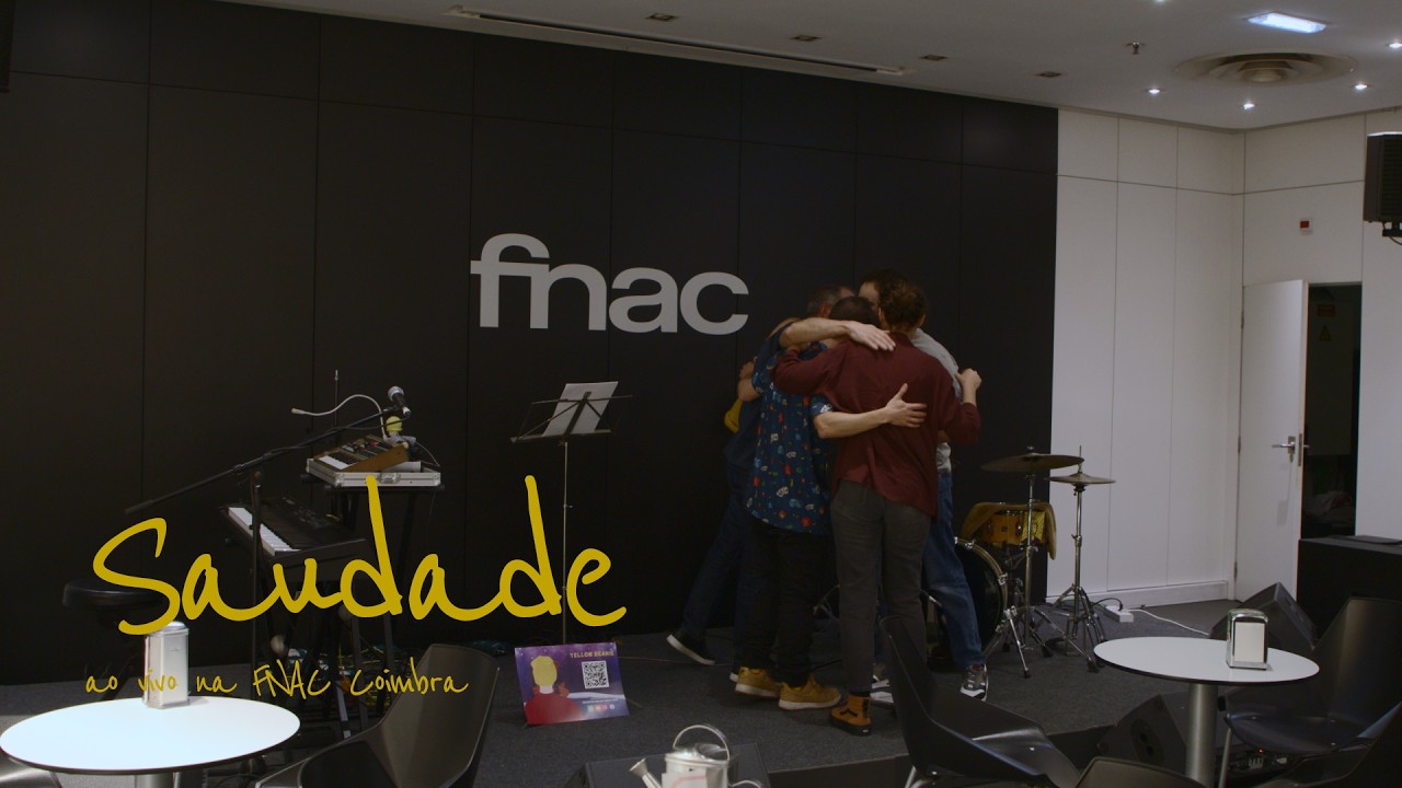 Saudade (Ao Vivo na FNAC Coimbra) - Yellow Beanie