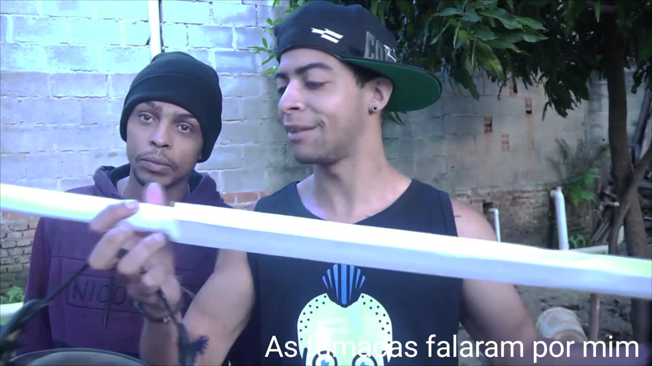 QUEBREI A LAMPADA NAS COSTA DO ZOIO 😂
