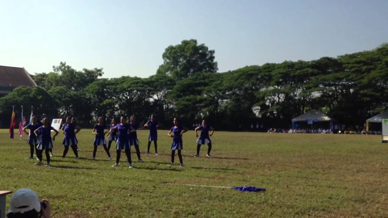 SMK St.Mary McNeil Cheerleaders 2013