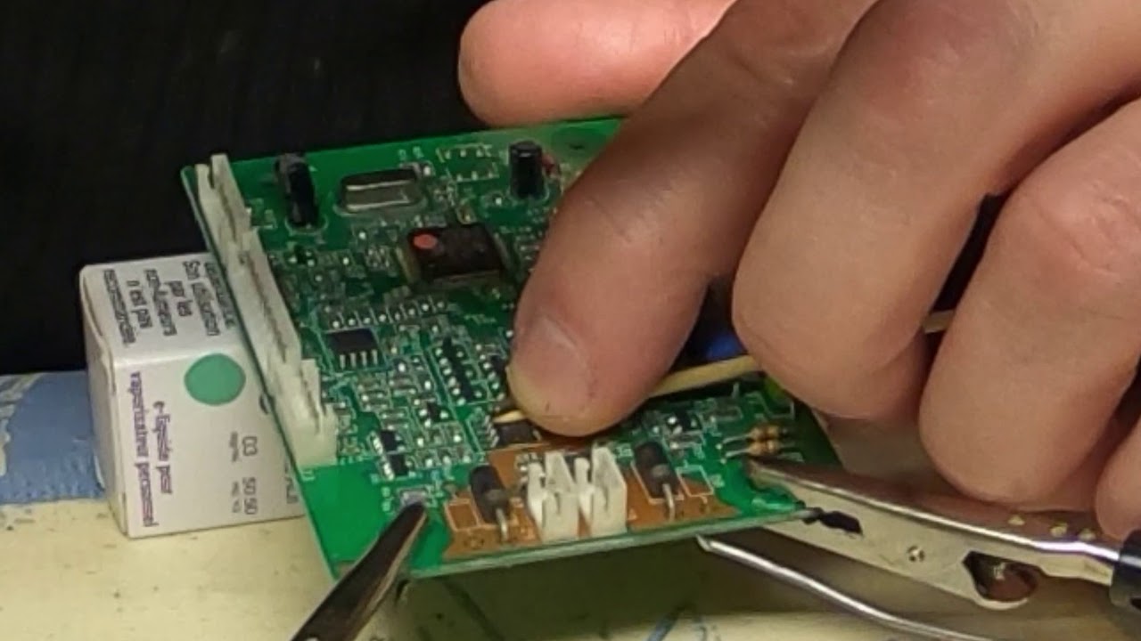 [FR] Réparation volant Logitech G25/27/29 - (Induits de moteurs encrassés = MOSFET grillés...)