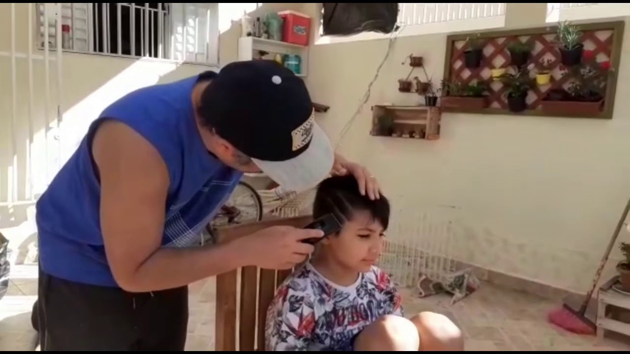 Cortando o Cabelo do Arthur