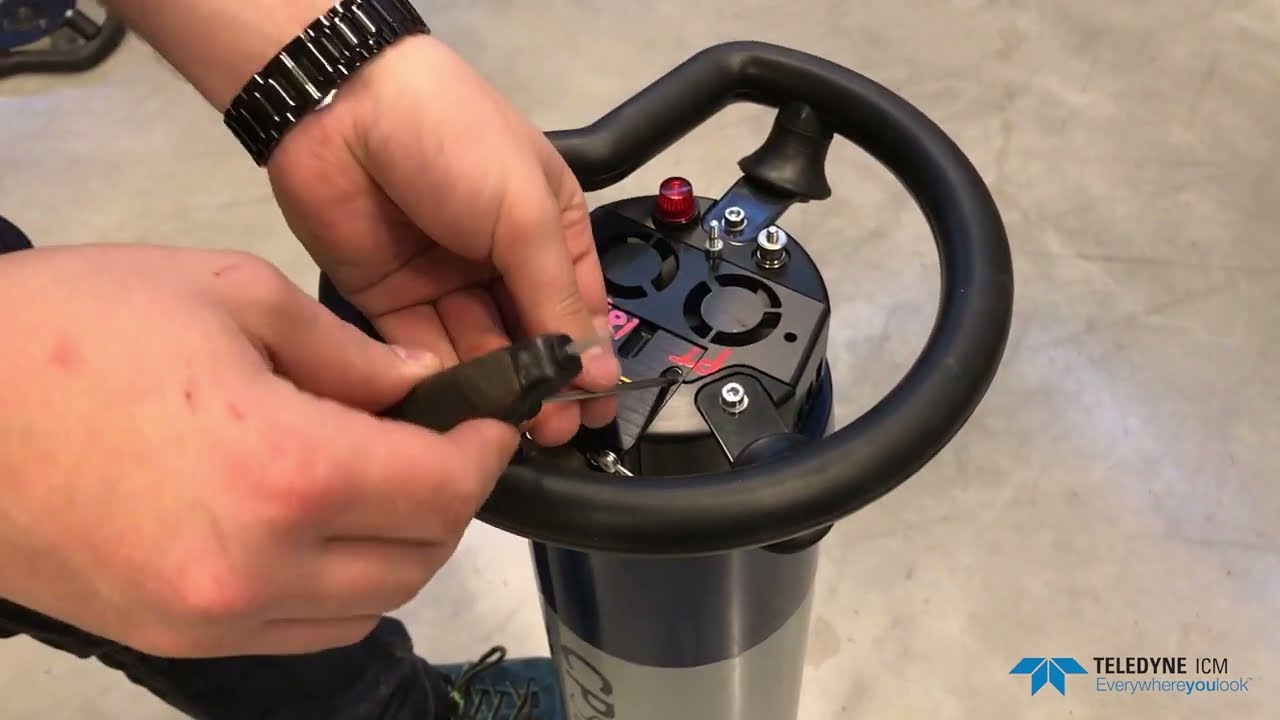 Turning the connector on CP160 - 200 - 225