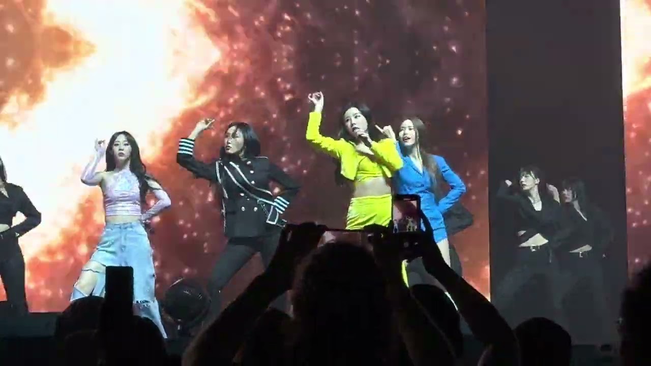 [4K] 230516 Mamamoo 마마무 Solo Medley - MyCon in New York City Fancam