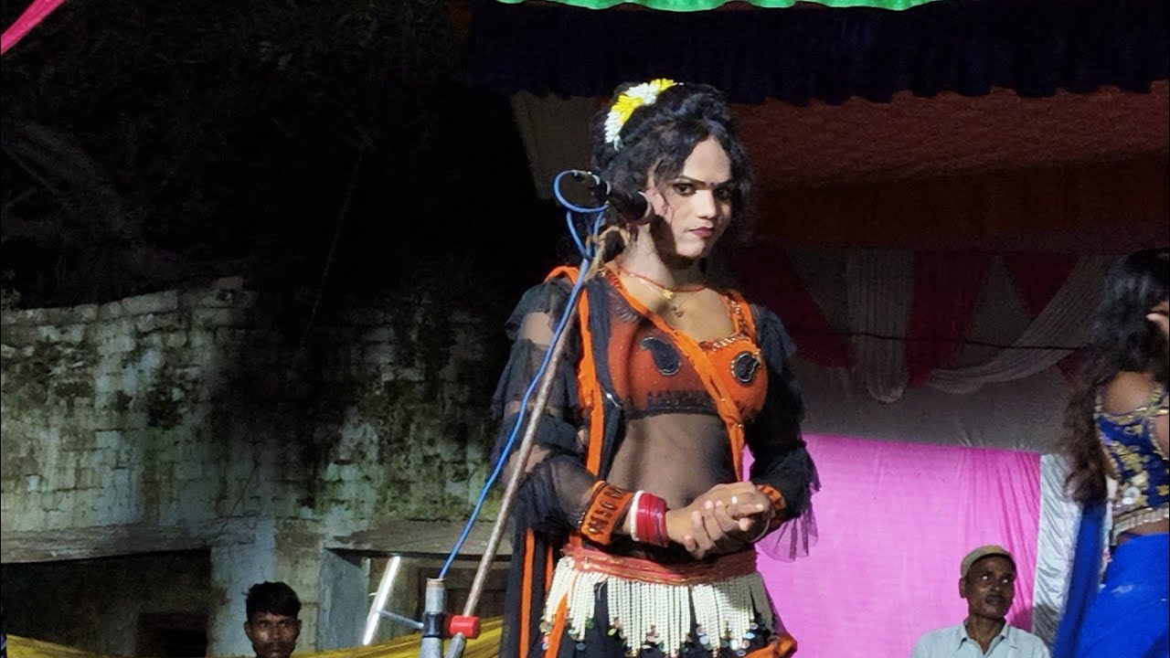 शुक्ला जी की नौटंकी - ग्राम सेमौरा, निकट हुसैनगंज जिला फतेहपुर में Live Nautanki video