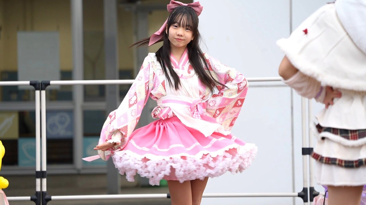 マジカルバルルーンYes あこ（小学５年生）「アカツキの異邦人」第10回さの新春うんめぇもんまつり＠佐野駅前交流広場 2026.01.11【アイドル！ライブ！】