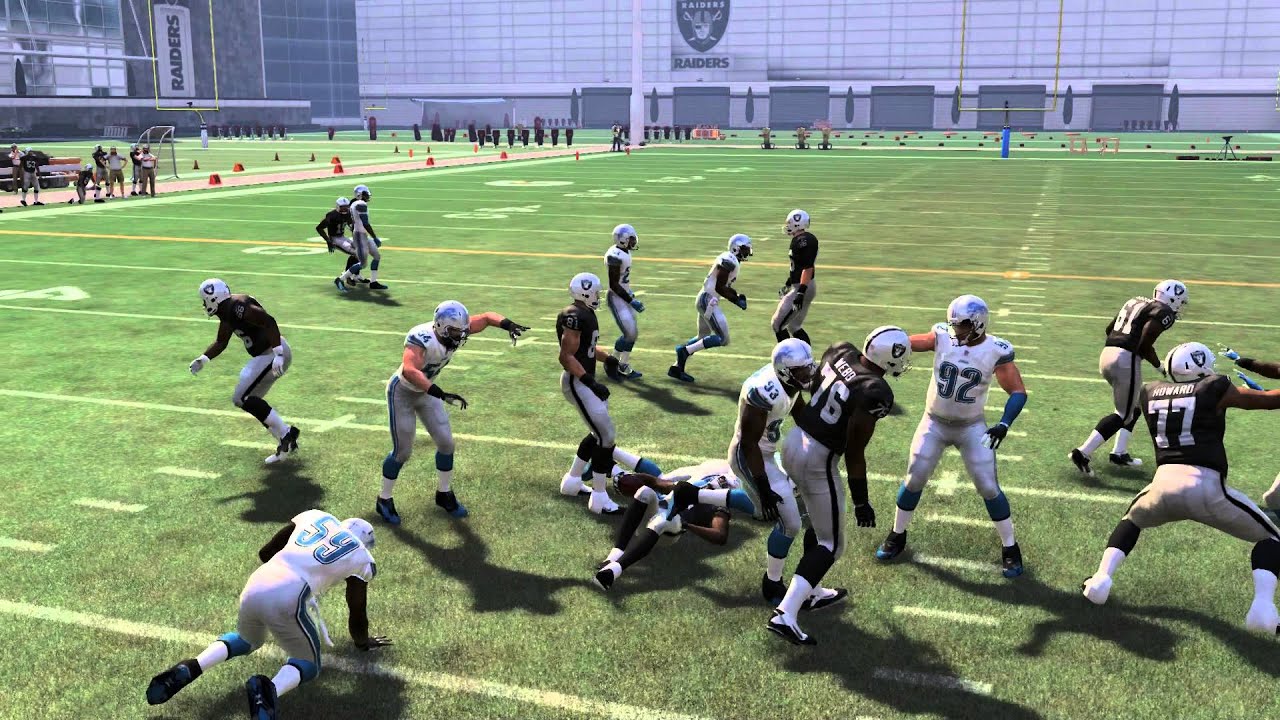 Madden 16 Tips: Gun Tackle Over Trips - HB Off Tackle