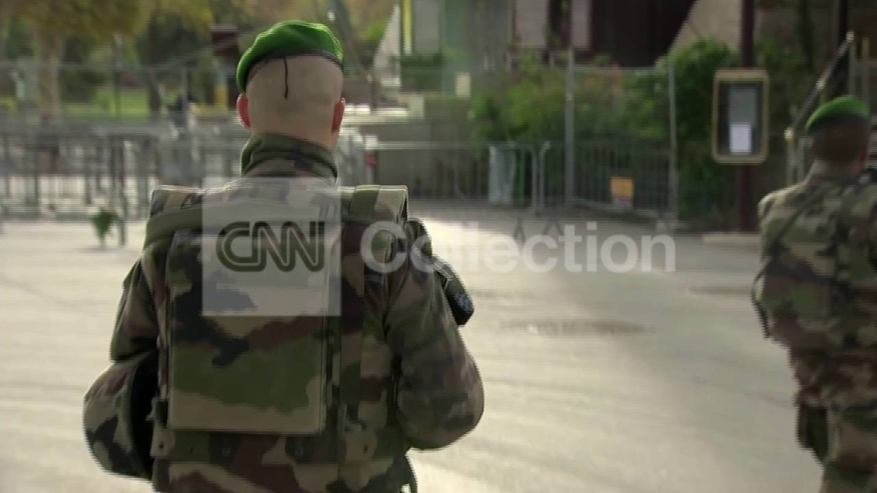 PARIS TERROR: SECURITY AT EIFFEL TOWER