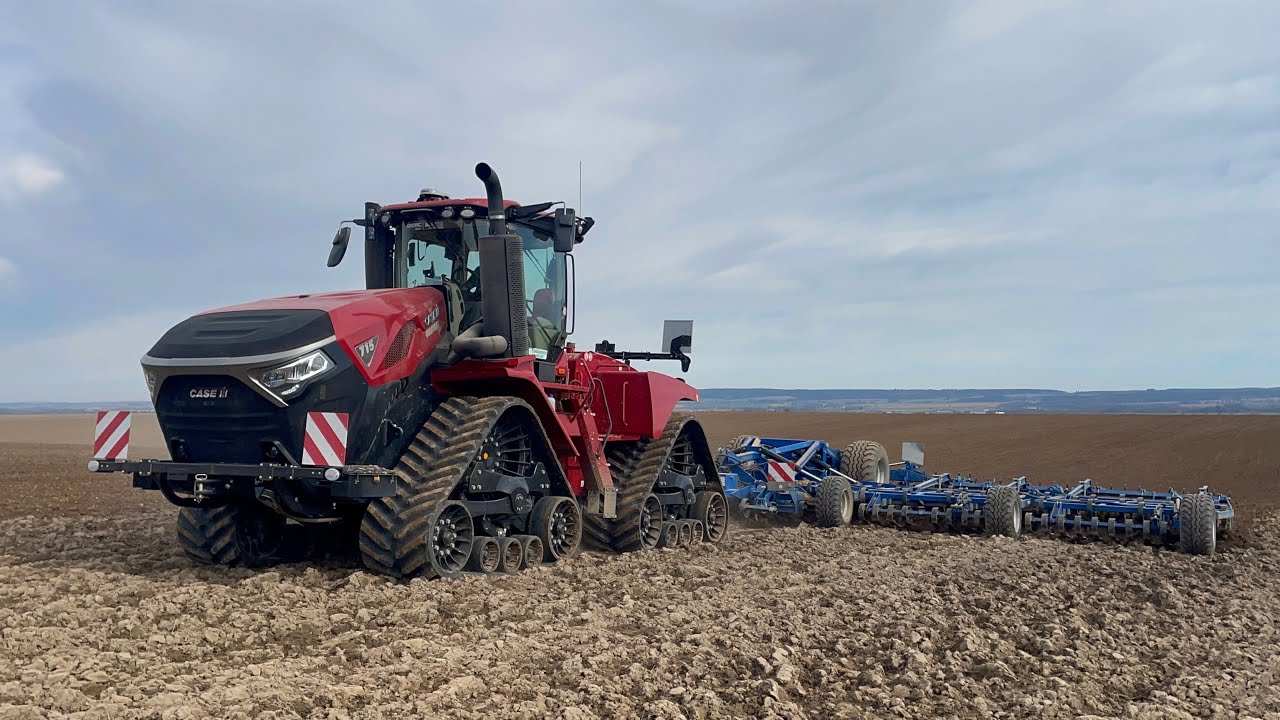 New Case IH Quadtrac 715 - World’s Largest Tractor ?🙀 Köckerling Allrounder 14M!