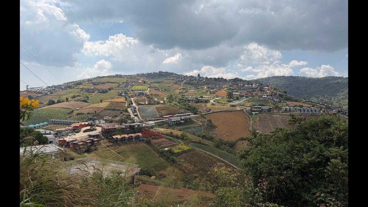 Mauihowey’s Live-Phu Thap Boek, up the mountain🏍️🇹🇭